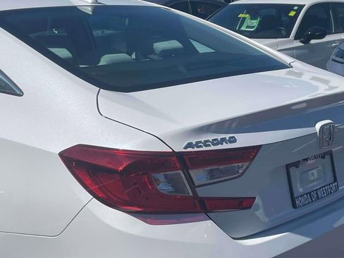 Certified 2018 Honda Accord EX image 8