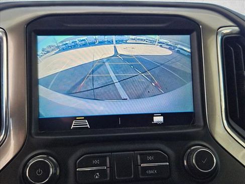 Used 2021 Chevrolet Silverado 1500 LT w/ Bed Protection Package image 10