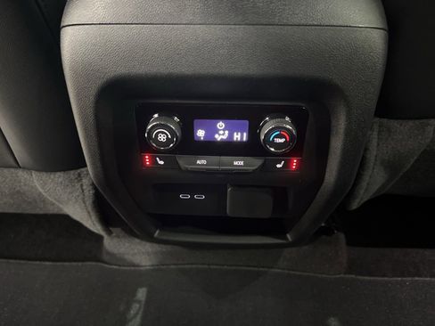 New 2026 Chevrolet Traverse RS image 24