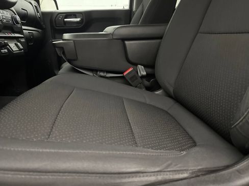 Used 2020 Chevrolet Silverado 1500 Custom w/ Custom Value Package AWD/4WD image 19