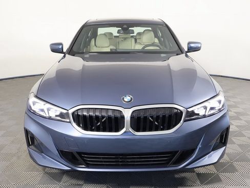 Used 2025 BMW 330i Sedan w/ Convenience Package RWD image 2