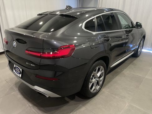 Used 2025 BMW X4 xDrive30i w/ Premium Package AWD/4WD image 6