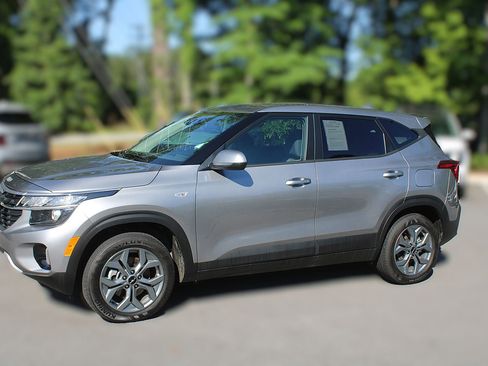 Certified 2026 Kia Seltos LX AWD/4WD image 4