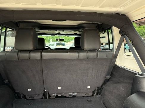 Used 2012 Jeep Wrangler Unlimited Sahara AWD/4WD image 71