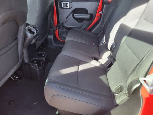 Used 2021 Jeep Gladiator Sport image 28