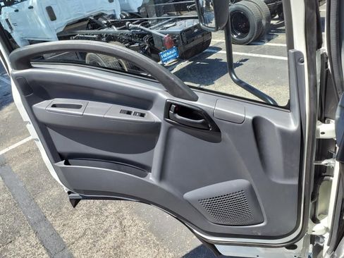 New 2025 Chevrolet Low Cab Forward image 20