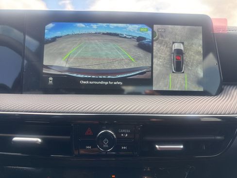 Certified 2026 Nissan Kicks SR w/ Cold Weather Package FWD image 39