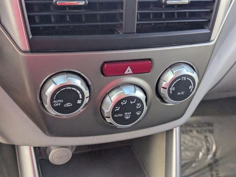 Used 2010 Subaru Forester 2.5X Limited image 21