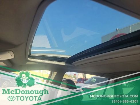 Used 2018 Toyota RAV4 Limited w/ All Weather Liner Package image 12