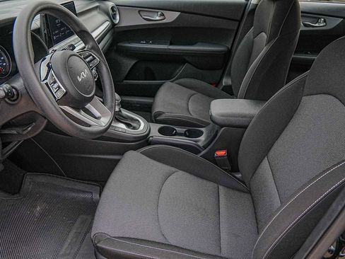 Used 2024 Kia Forte LXS image 10