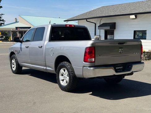 Used 2021 RAM 1500 Classic SLT AWD/4WD image 9