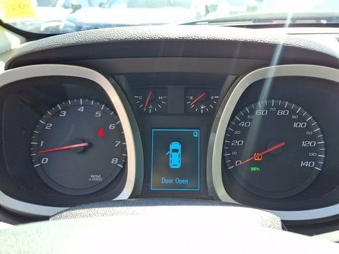 Used 2017 Chevrolet Equinox LT w/ Convenience Package image 20