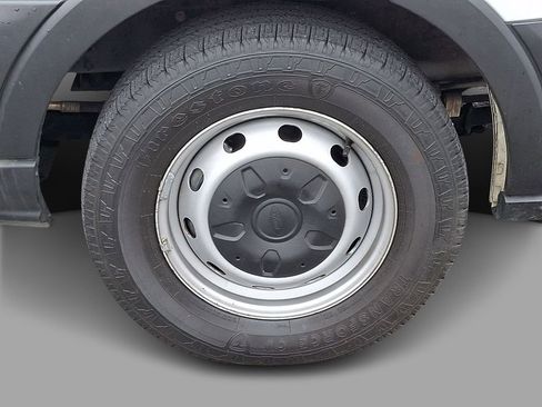 Used 2019 Ford Transit 150 XL RWD image 8