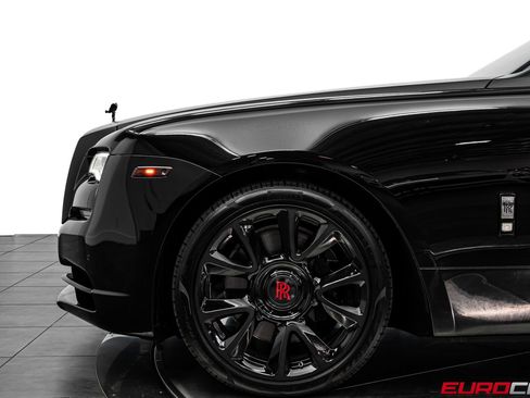 Used 2019 Rolls-Royce Wraith RWD image 14
