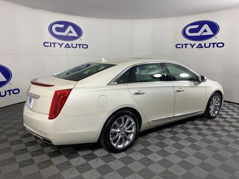Used 2013 Cadillac XTS Premium FWD image 3