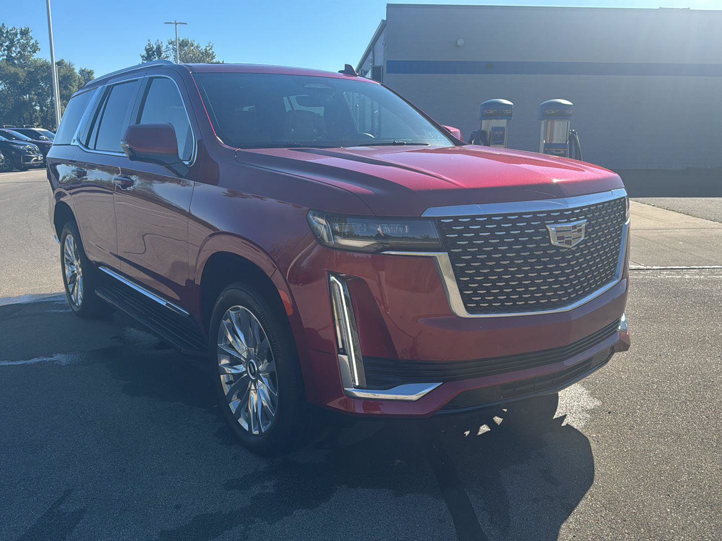 Used 2024 Cadillac Escalade Premium Luxury w/ LPO, Floor Liner Package AWD/4WD image 7