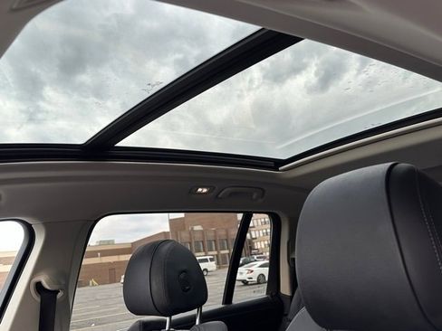 Used 2019 BMW X7 xDrive40i w/ Cold Weather Package image 15