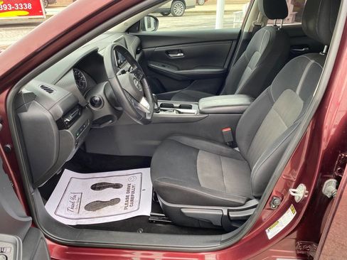 Used 2020 Nissan Sentra SV FWD image 11