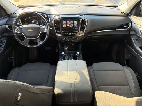 Used 2018 Chevrolet Traverse LT image 15
