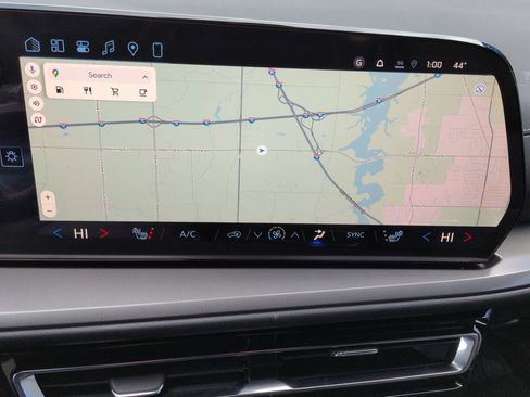 New 2026 Chevrolet Traverse LT w/ LPO, Floor Liner Package image 79