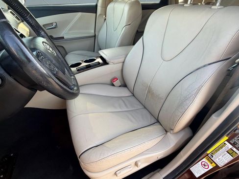 Used 2013 Toyota Venza XLE FWD image 5