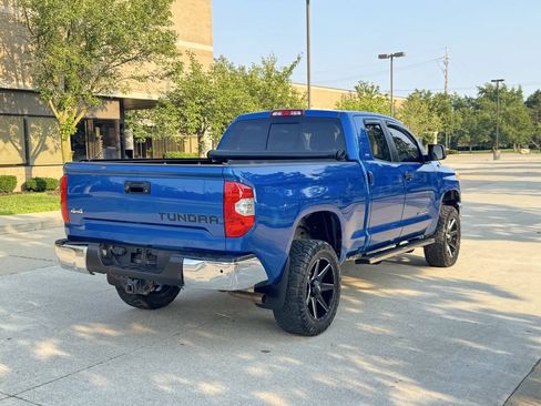Used 2017 Toyota Tundra SR5 AWD/4WD image 7