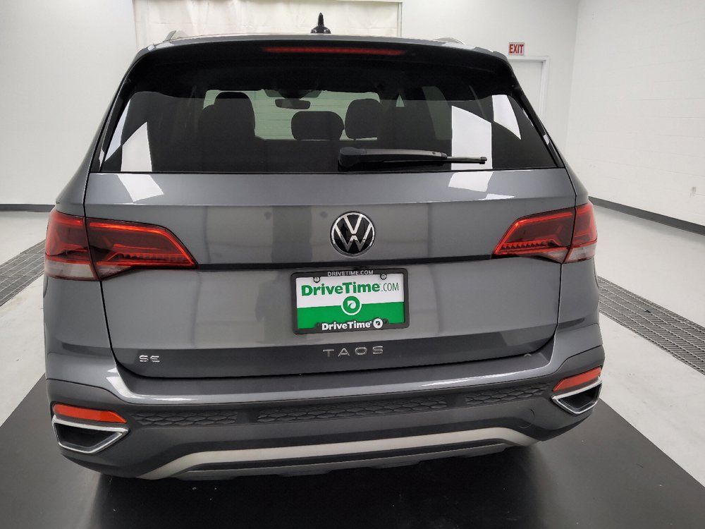Used 2023 Volkswagen Taos SE w/ Black Wheel Package FWD image 6