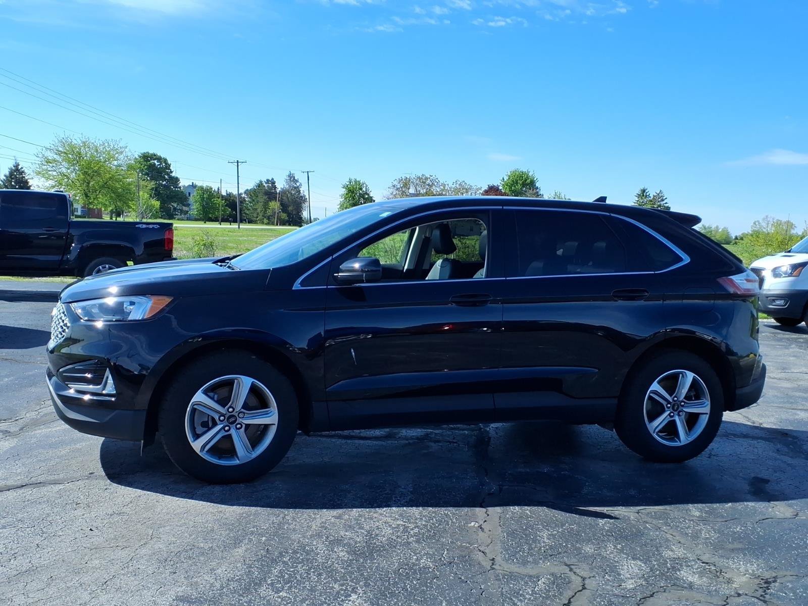 Used 2024 Ford Edge SEL w/ Convenience Package AWD/4WD image 5