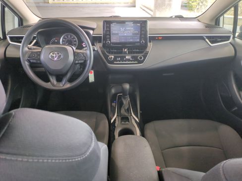 Used 2021 Toyota Corolla LE image 16