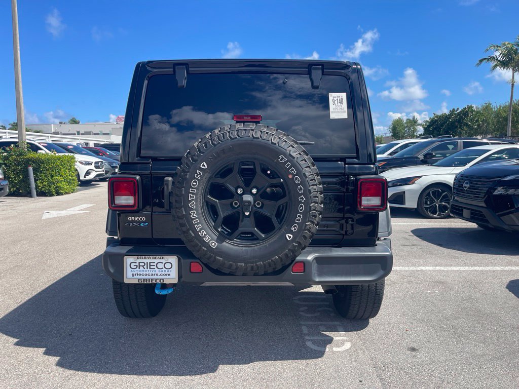 Used 2023 Jeep Wrangler Unlimited w/ Convenience Group AWD/4WD image 4