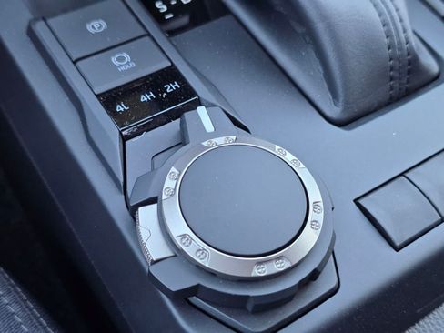 New 2026 Toyota Tacoma SR AWD/4WD image 18