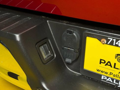 Used 2017 Ford F150 XLT w/ Equipment Group 302A Luxury image 15