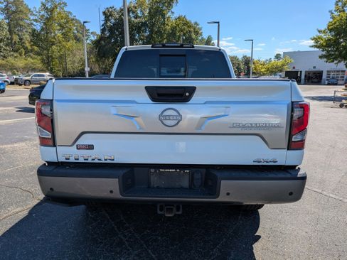 Certified 2024 Nissan Titan Platinum Reserve w/ Moonroof Package image 5