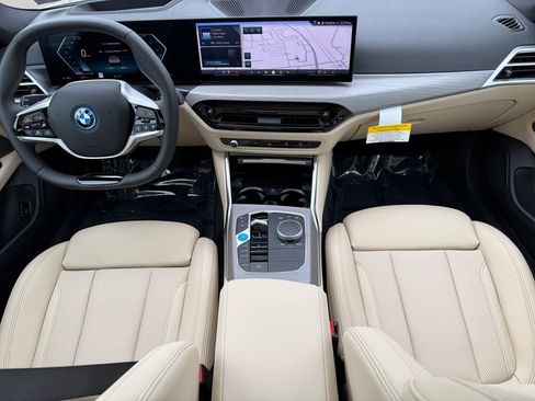 Certified 2025 BMW i4 xDrive40i AWD/4WD image 10