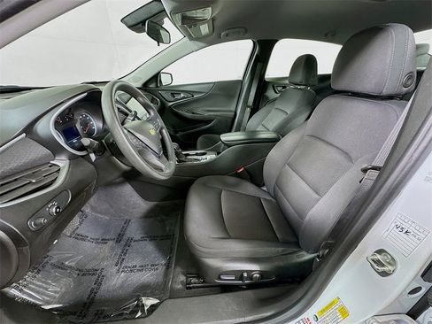 Used 2024 Chevrolet Malibu LT image 14