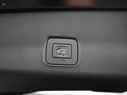New 2026 Chevrolet TrailBlazer LT w/ Convenience Package AWD/4WD image 12