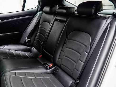 Used 2023 Kia Stinger GT2 RWD image 39