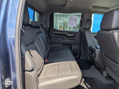 Certified 2022 Chevrolet Silverado 1500 RST w/ Convenience Package II AWD/4WD image 39