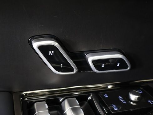 Used 2023 Land Rover Range Rover SV image 36