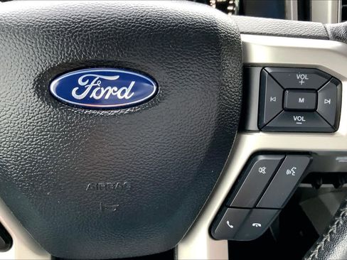 Used 2020 Ford F150 Lariat w/ Equipment Group 502A Luxury AWD/4WD image 25