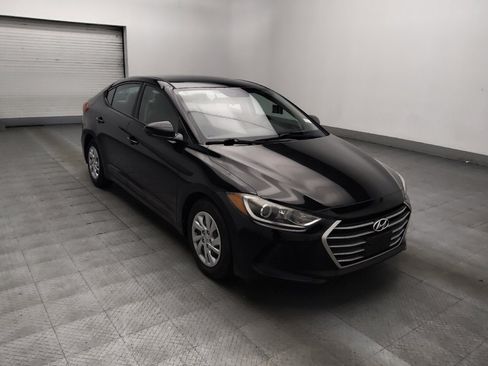 Used 2018 Hyundai Elantra SE w/ Cargo Package FWD image 13
