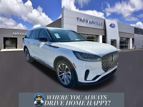 New 2026 Lincoln Aviator 2WD image 1