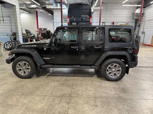 Used 2016 Jeep Wrangler Unlimited Sport AWD/4WD image 31