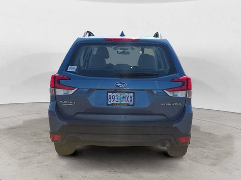 Used 2021 Subaru Forester AWD/4WD image 6