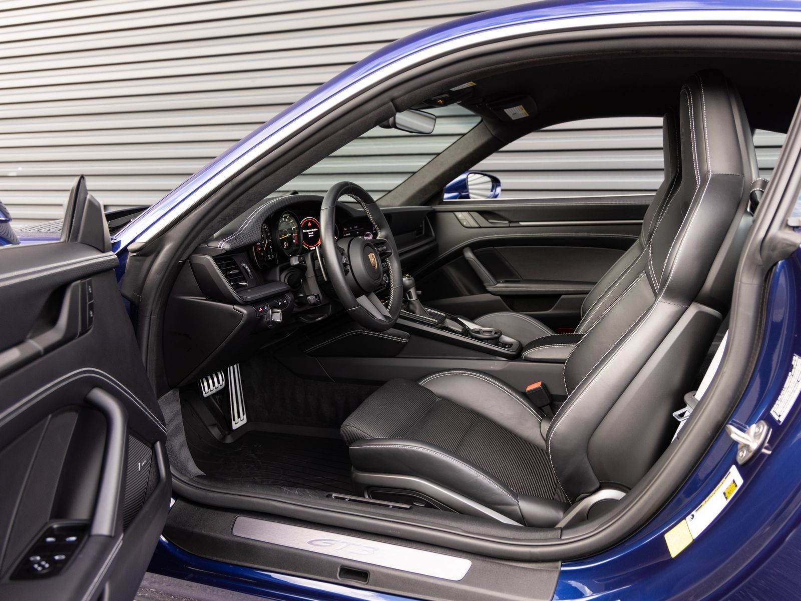 Certified 2022 Porsche 911 GT3 RWD image 24