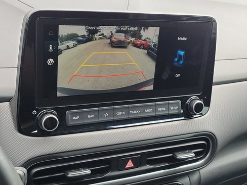 Used 2023 Hyundai Kona SEL w/ Convenience Package FWD image 17