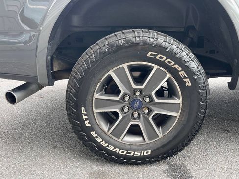 Used 2017 Ford F150 XLT w/ Equipment Group 302A Luxury AWD/4WD image 11