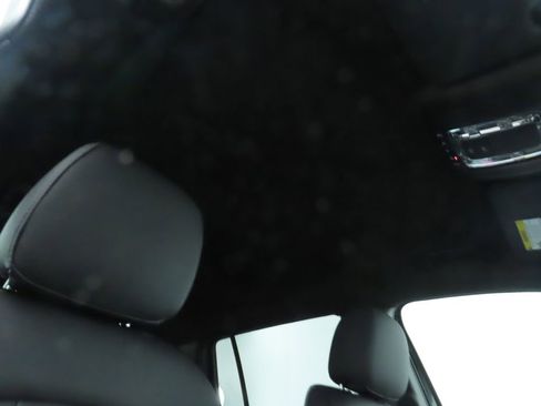 Certified 2025 Mercedes-Benz GLB 250 image 18