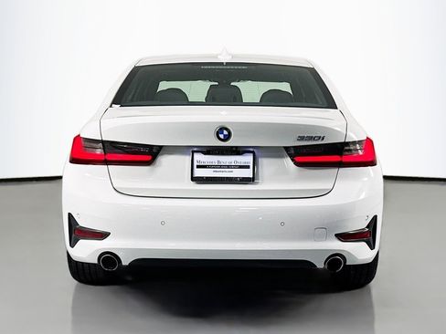 Used 2021 BMW 330i Sedan w/ Driving Assistance Package RWD image 3
