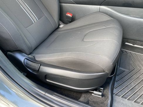 Certified 2025 Hyundai Elantra SEL FWD image 34